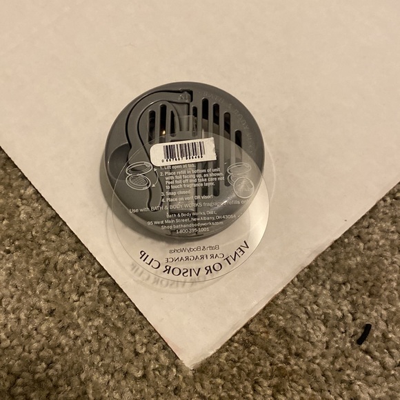 Car fragrance holder - Picture 2 of 3